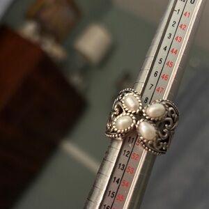 Elegant Silver Pearl Ring